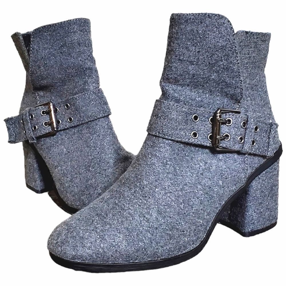 Muk Luks Womens Mae Booties Gray Size 6 Faux Fur Stacked Heel Buckle Accent - Picture 1 of 12